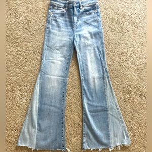 American Eagle Flare Jean Size 4